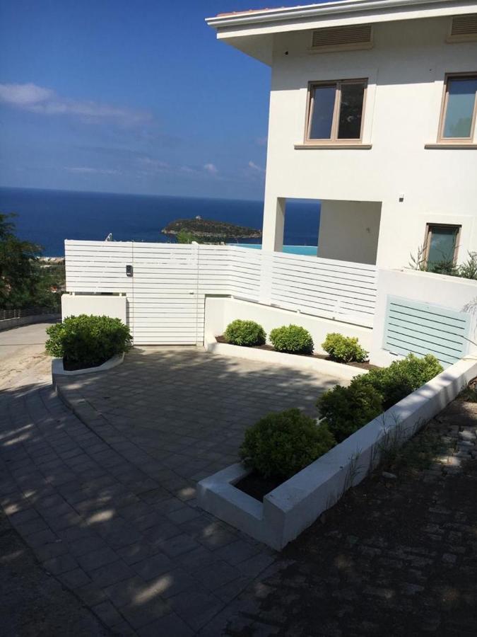 Luxury Villa Blue&Blanc Piscina A Sfioro Isola Diamante Exterior photo